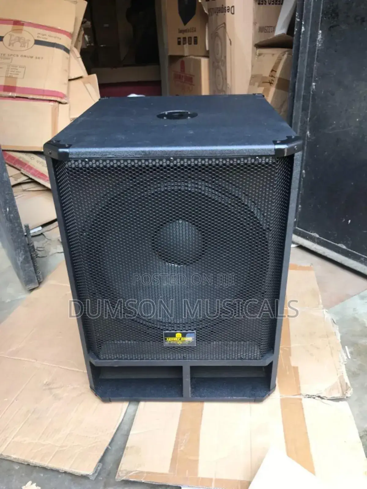 Single Subwoofer Luxury Song
