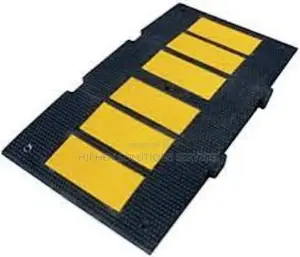 Rubber Speed Bump 50 X 60 X 4,5 Cm