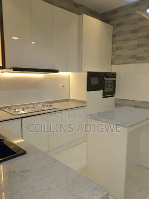 4bdrm Duplex in Orchid Road, Chevron for sale
