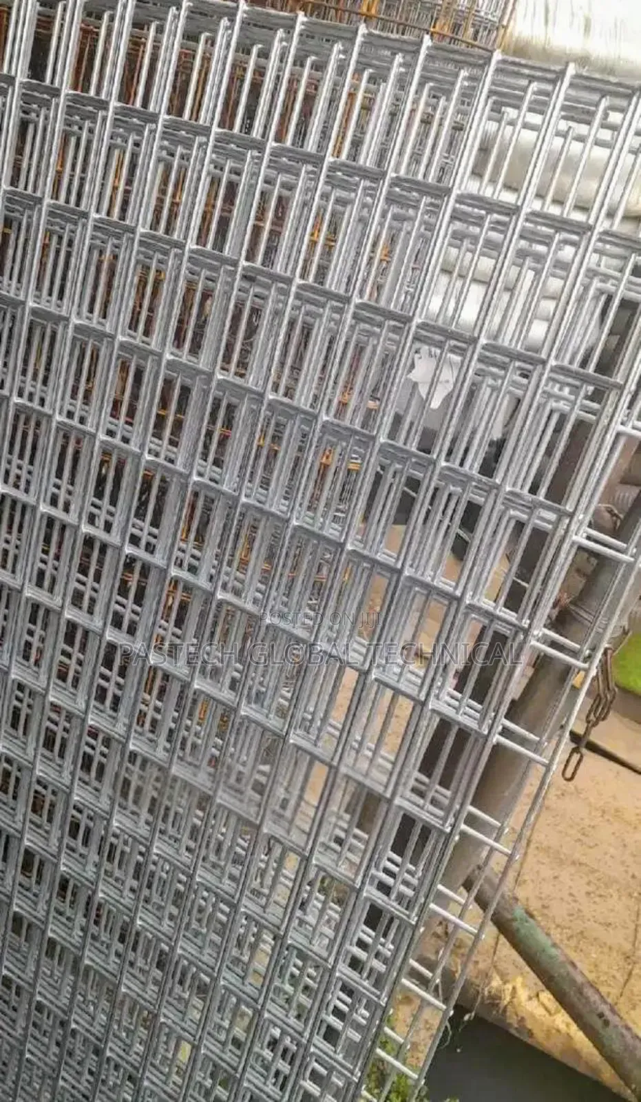 Galvanized Mesh Hole2×1 Thickness 3mm Width4ft Length12ft