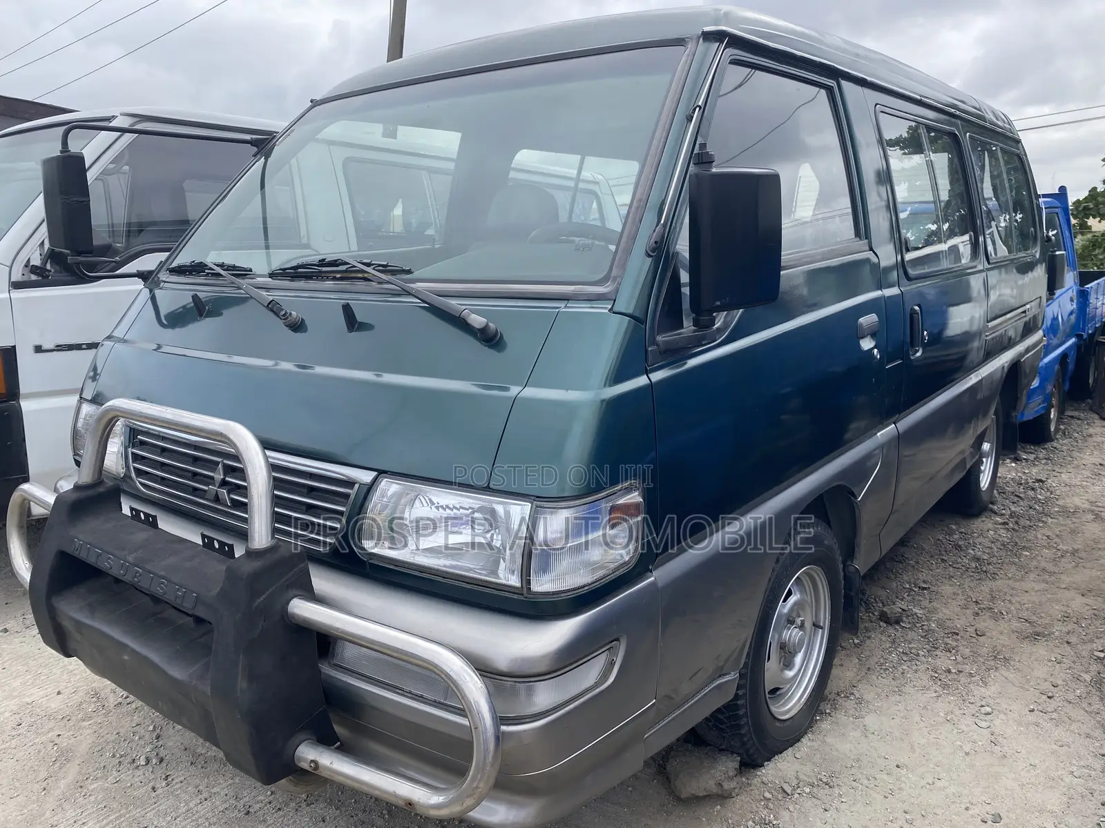 Mitsubishi Delica 2010 Green