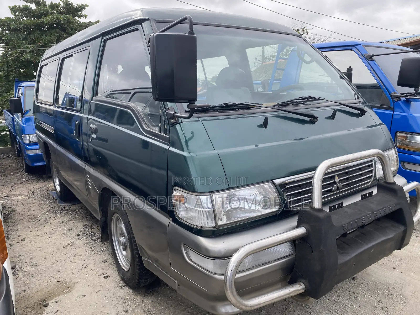 Mitsubishi Delica 2010 Green