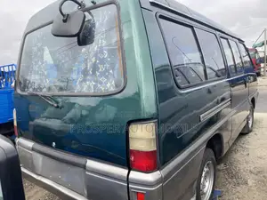 Mitsubishi Delica 2010 Green