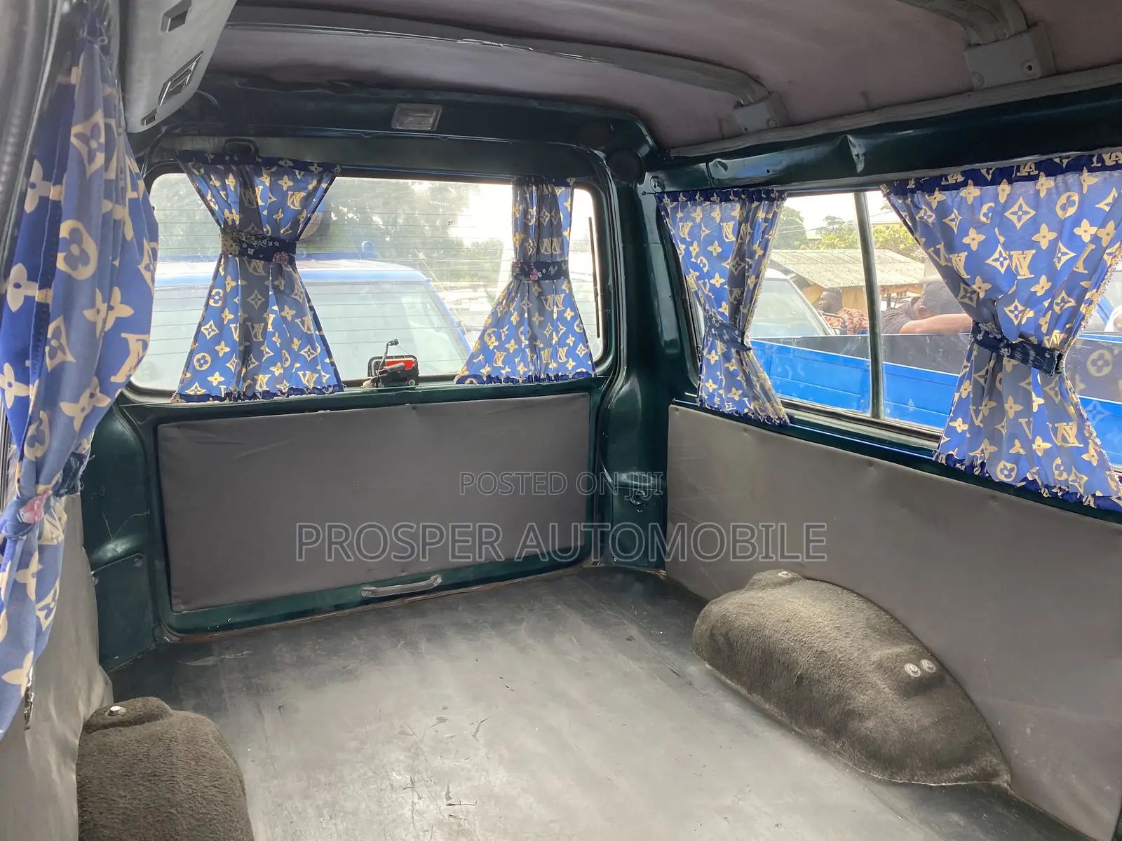 Mitsubishi Delica 2010 Green
