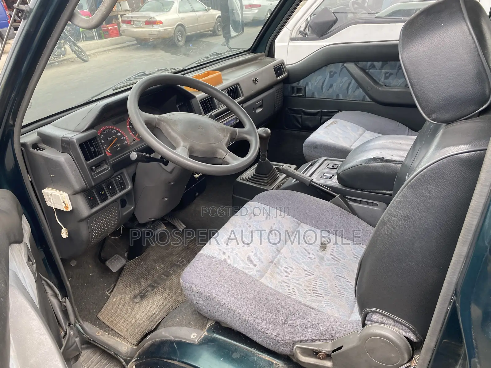 Mitsubishi Delica 2010 Green