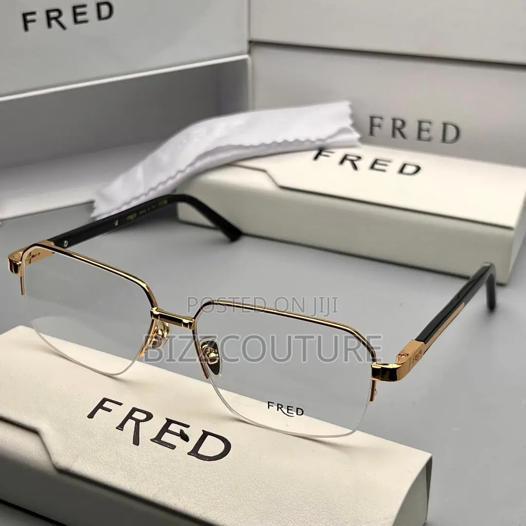 Original Fred Color Pattern Selection Singlasses in Store