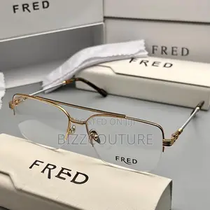 Original Fred Color Pattern Selection Singlasses in Store