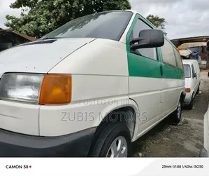 Volkswagen Transporter 2005 White