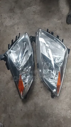 Headlight Toyota Prius 2008