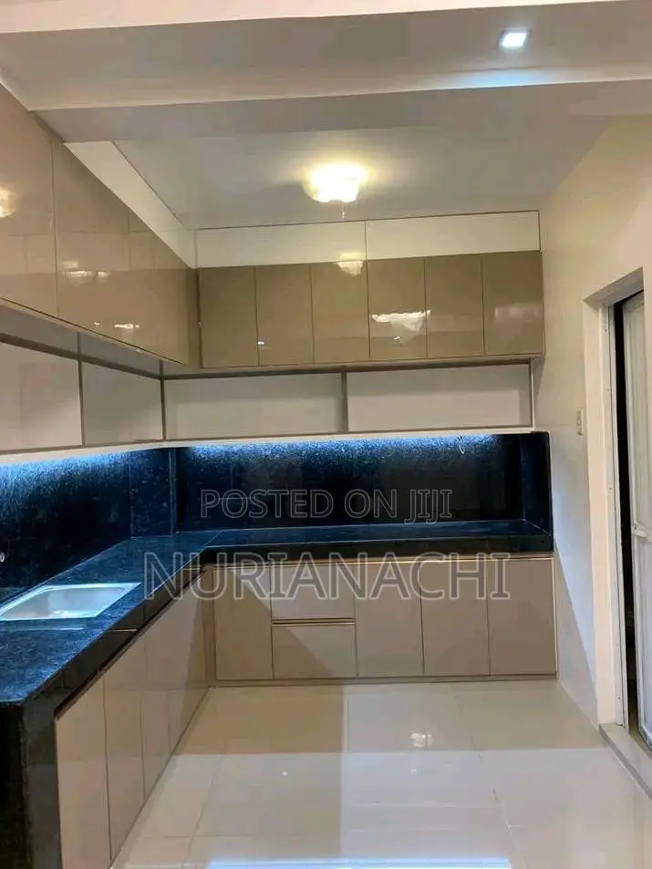 Kitchen Installer
