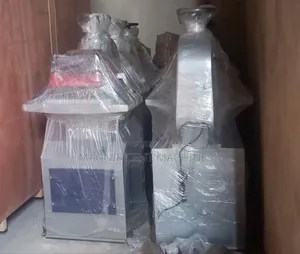 Hydraulic Nylon Handles Punching Machine