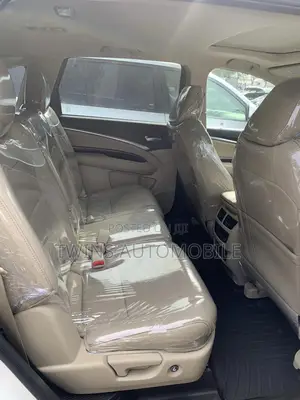 Acura MDX Advance and Entertainment Packages 4dr SUV (3.5L 6cyl 6A)