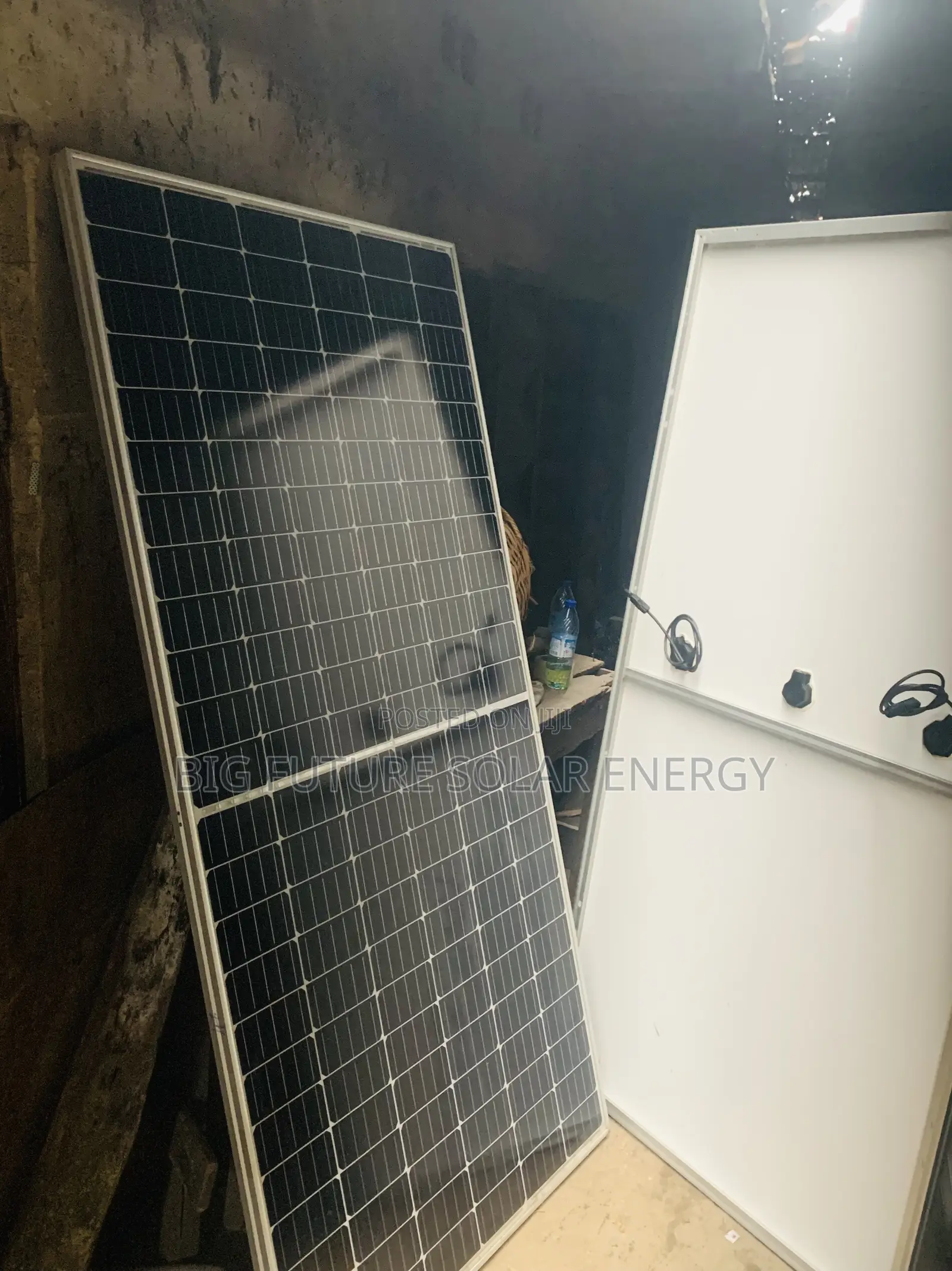 650w Canadian Solar Panel 144c