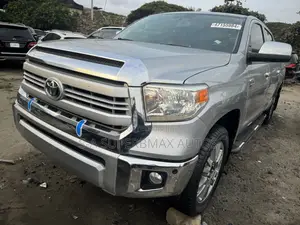Toyota Tundra 2017 Silver