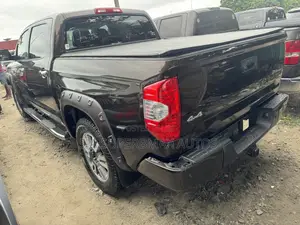Toyota Tundra 2018 Brown