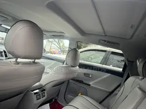 Toyota Venza AWD 2010 Gray
