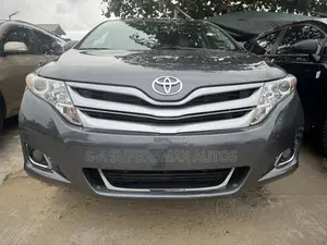 Toyota Venza AWD 2010 Gray
