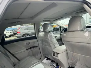 Toyota Venza AWD 2010 White