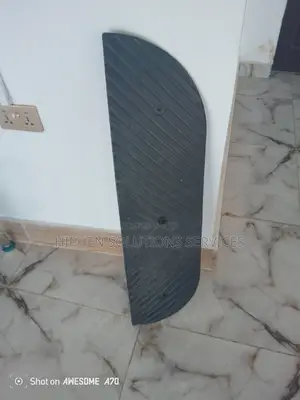 Rubber Speed Bump, For Road Safety