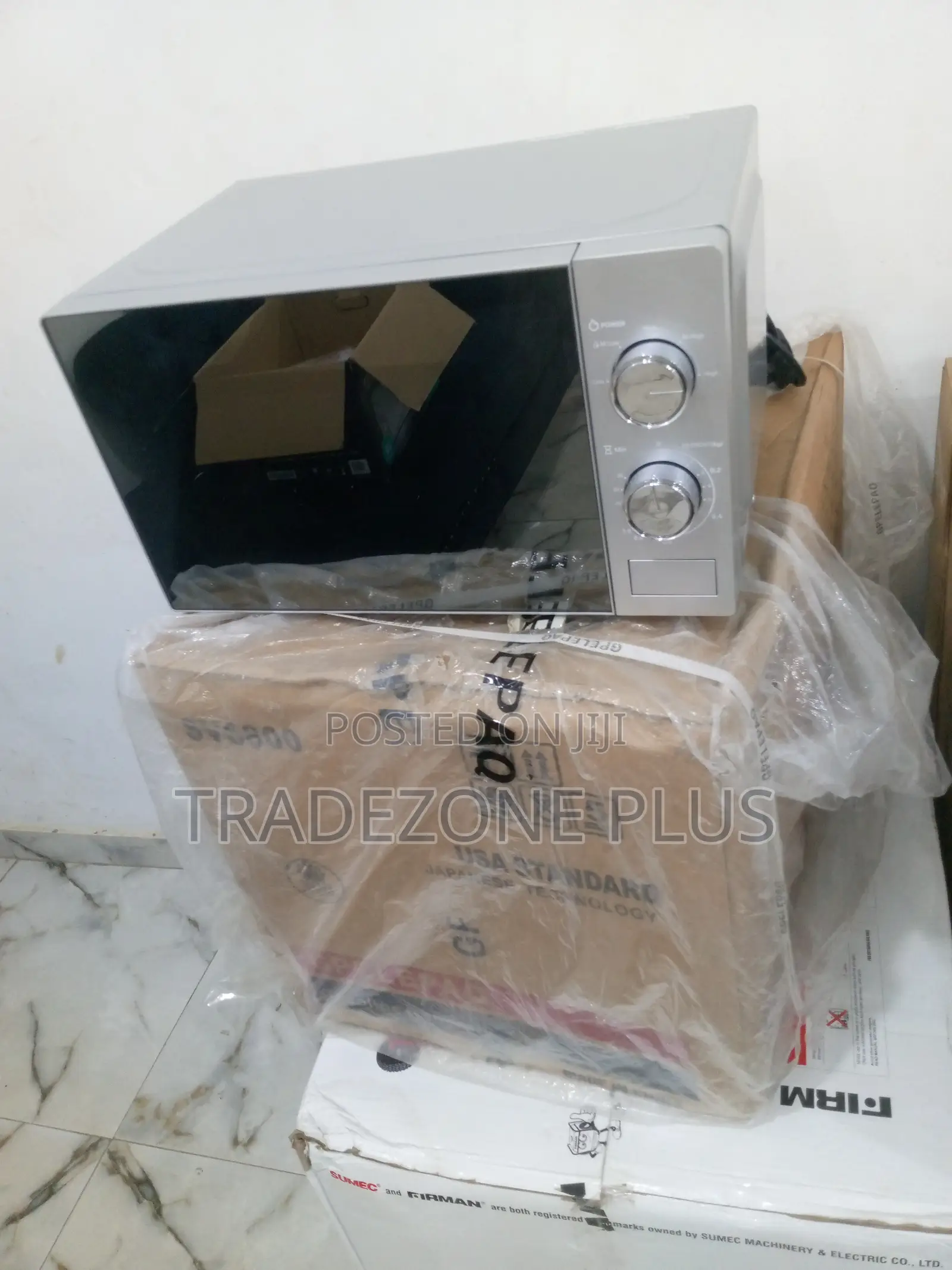 Hisense Solo Manual 20L Microwave Oven