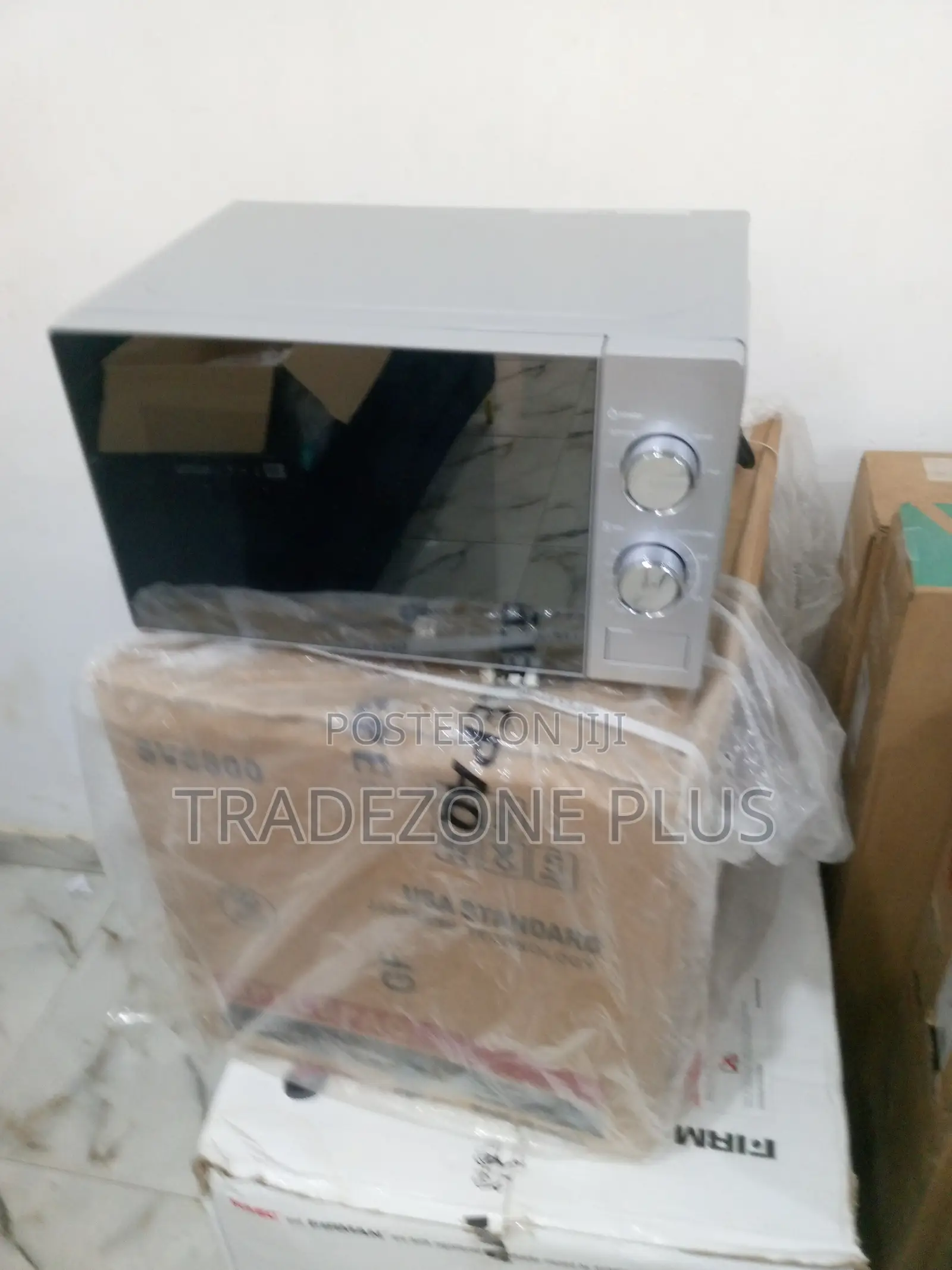 Hisense 6 Power Level Microwave 20L