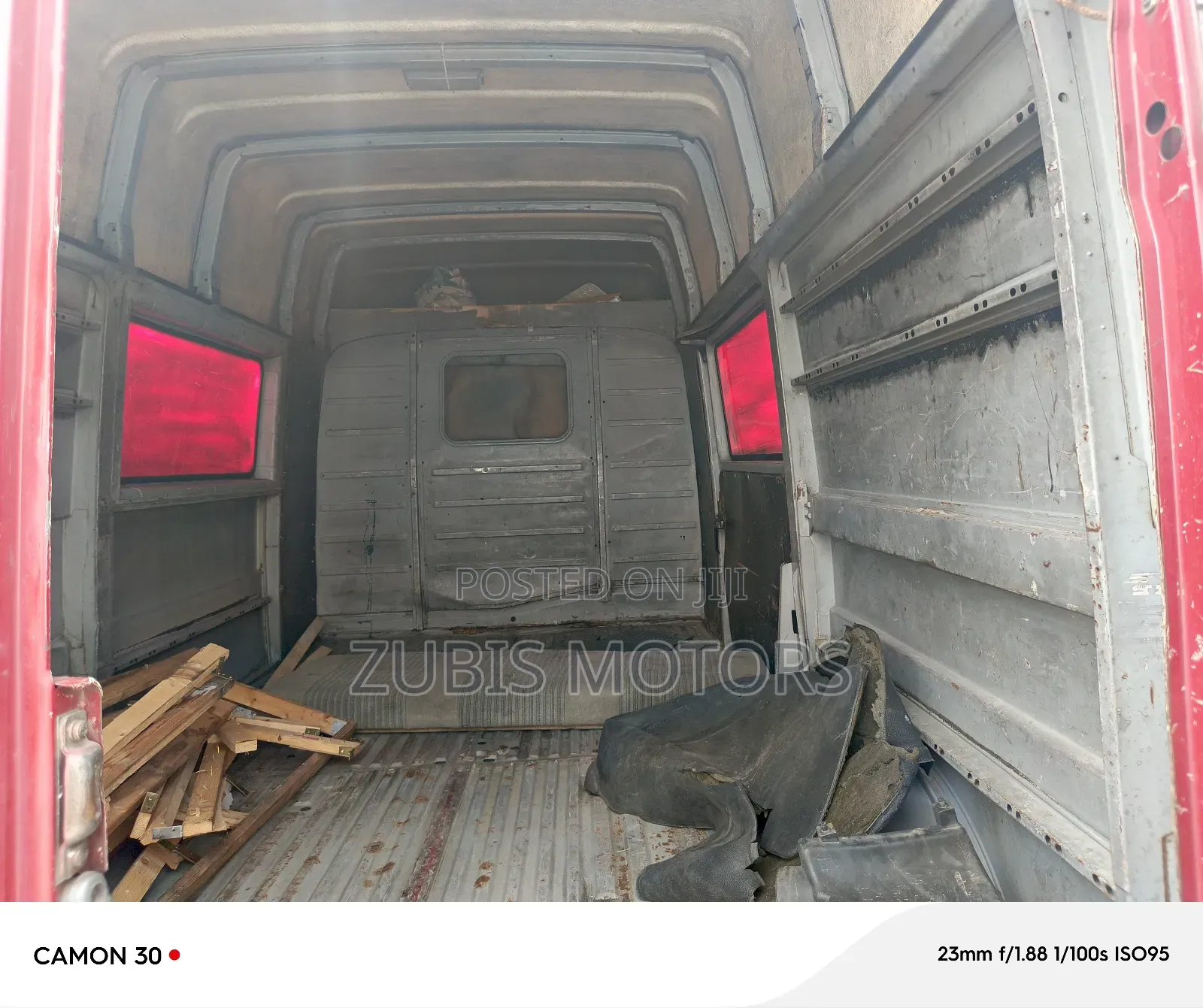 Volkswagen LT 2005 Red