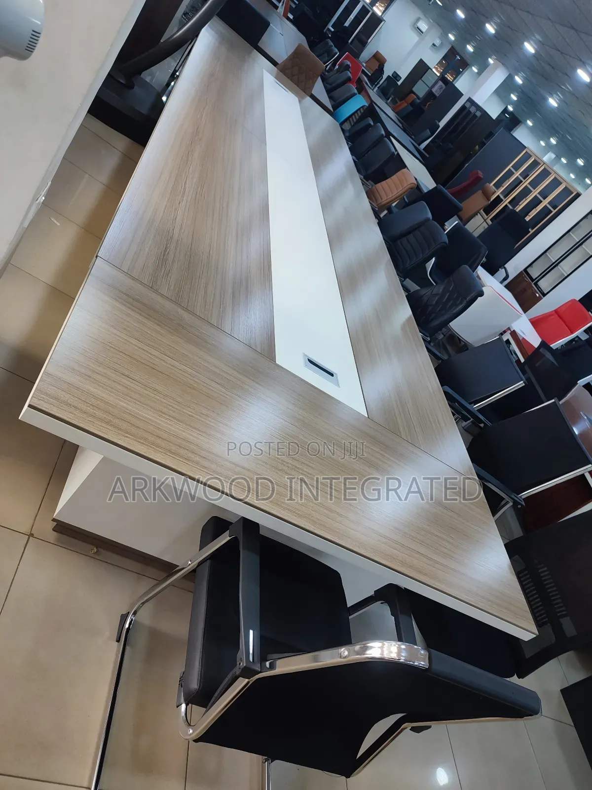 Board Room/Conference Table 18 Sea
