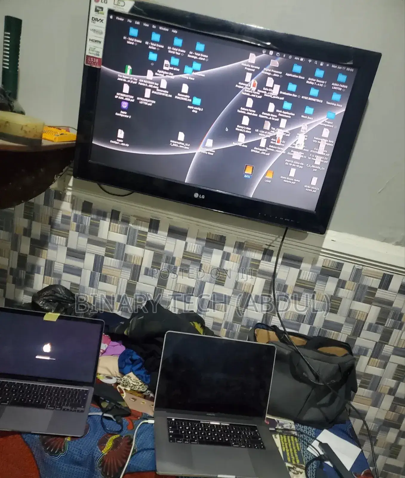 Macbook/Windows Laptop Solution
