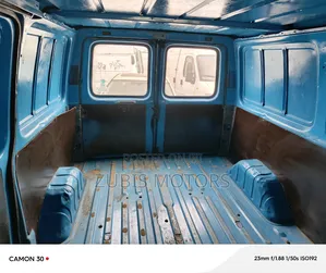 Ford Transit 2000 Blue