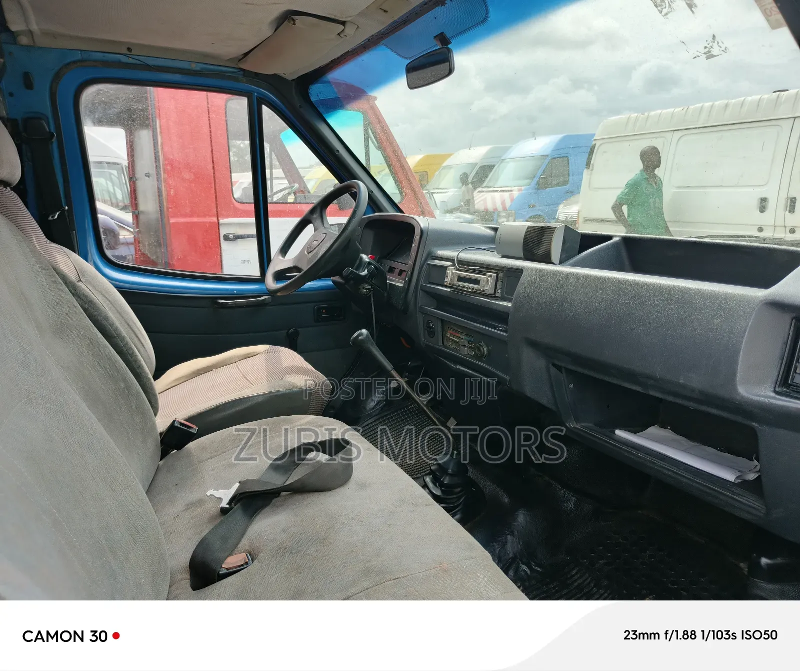 Ford Transit 2000 Blue