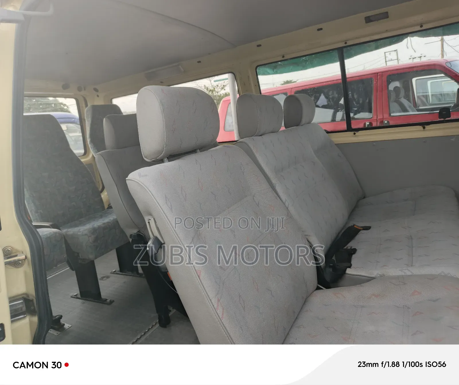 Volkswagen Transporter 2005 Yellow