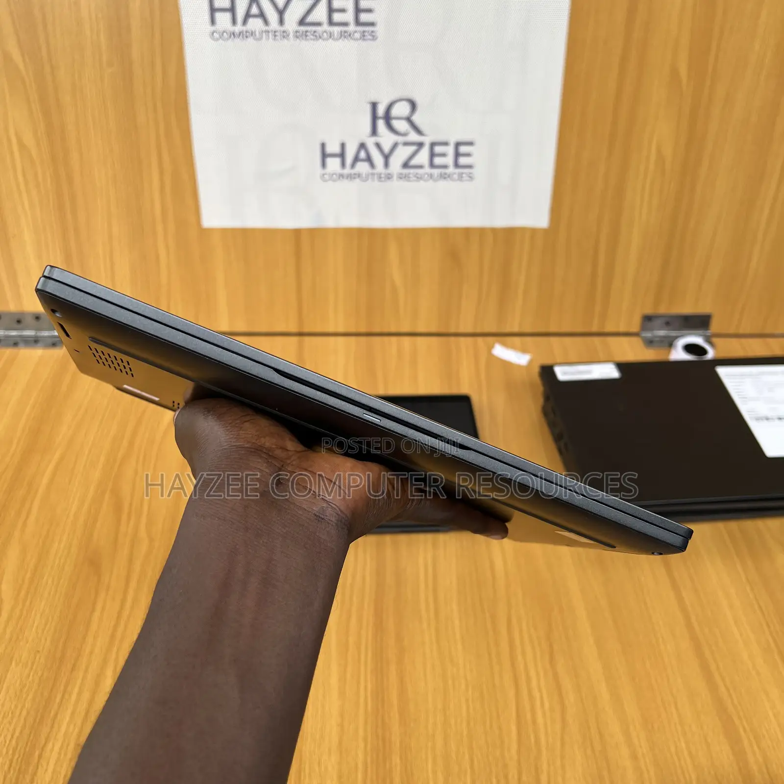 Laptop Dell Latitude 5300 16GB Intel Core I7 SSD 512GB