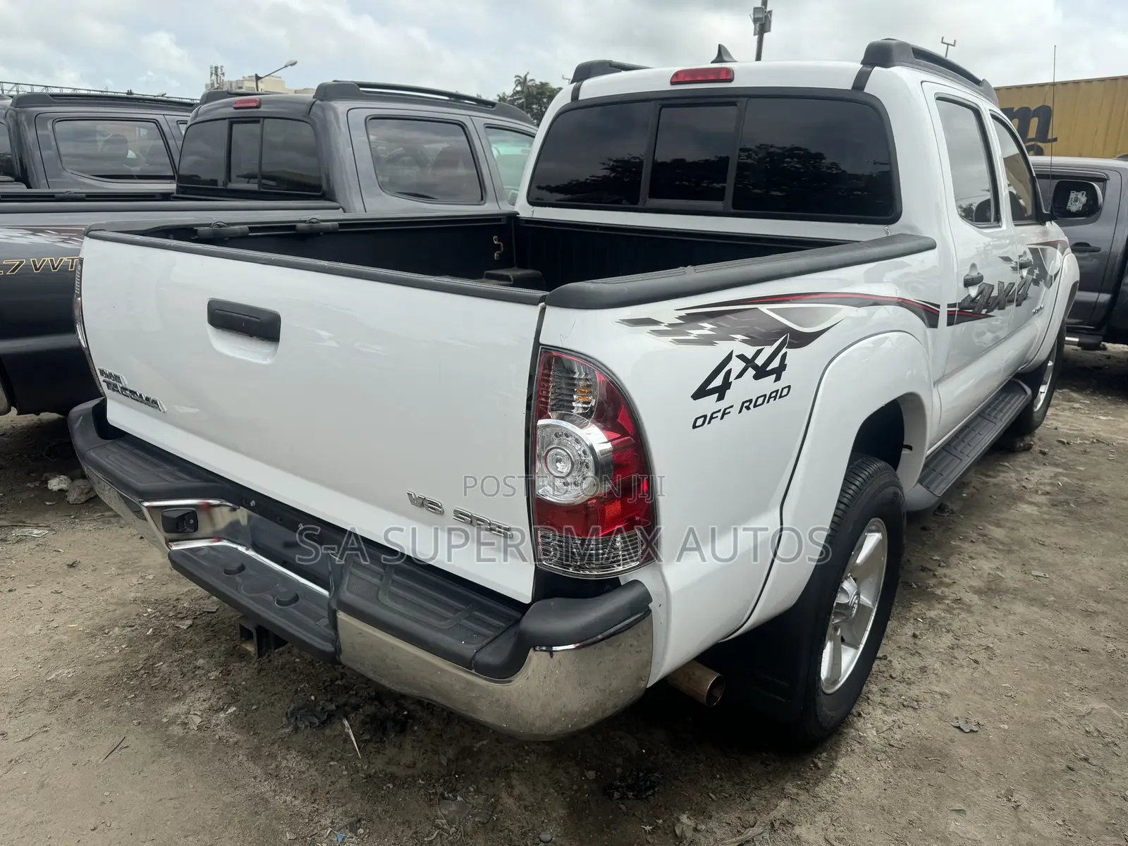 Toyota Tacoma 2014 White