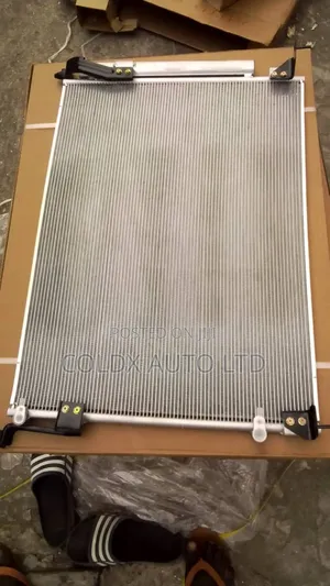 Oem Brand New Condenser Toyota Hiace 2020 2021 2022