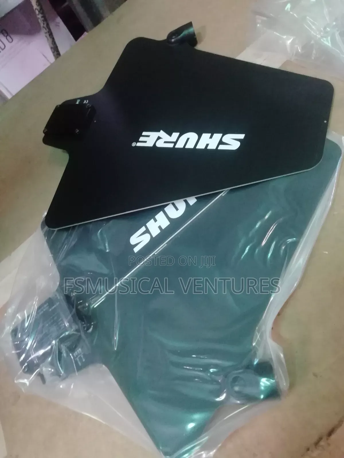 Shure Ua844+Swb Antenna Distribution System