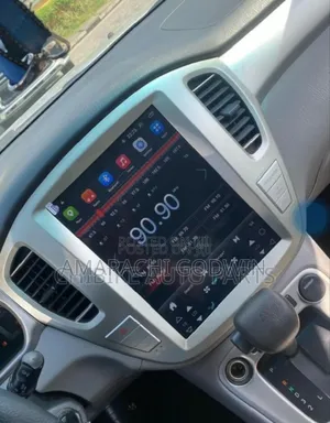 Toyota Highlander Tesla Android Screen