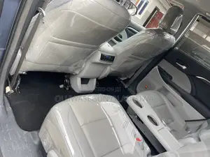 Toyota Highlander Limited V6 4x2 (3.5L 6cyl 6A) 2016 Gray