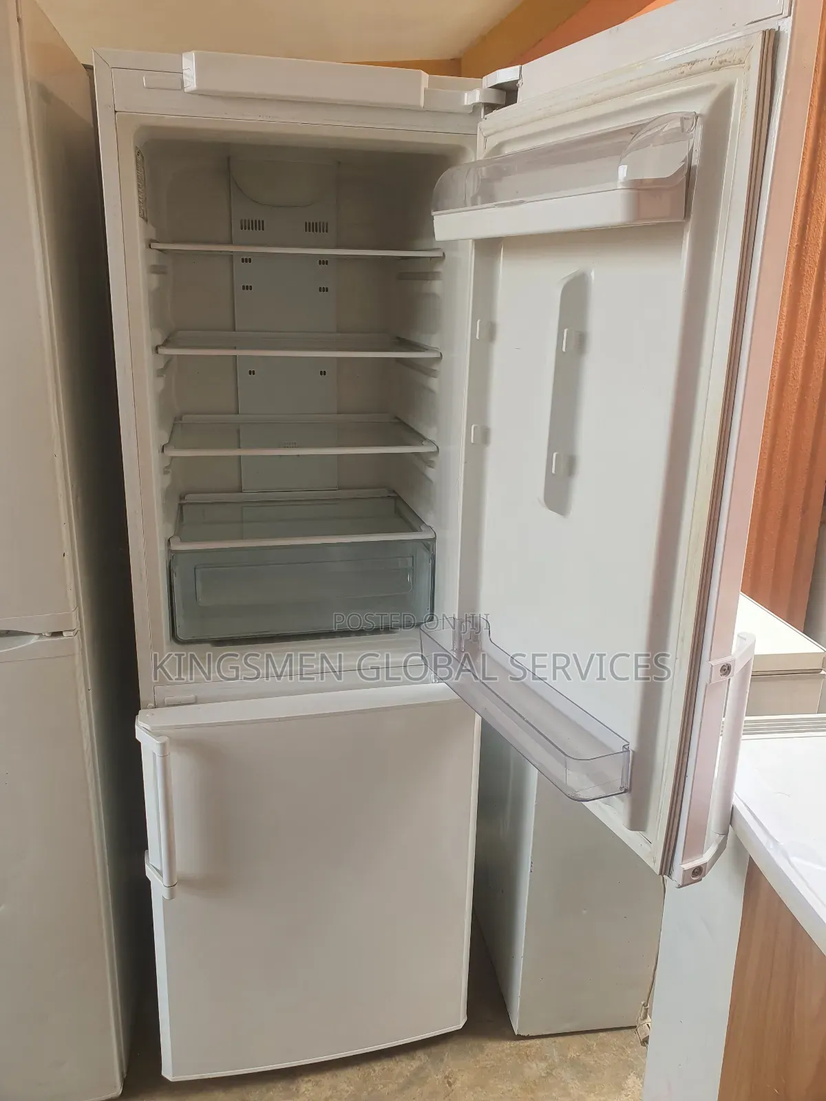 Samsung High Quality Refrigerator + Front Door Display
