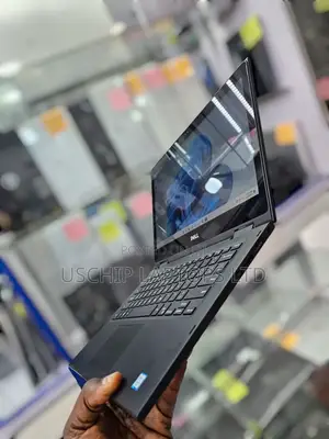Laptop Dell Latitude 3390 8GB Intel Core I5 SSD 128GB