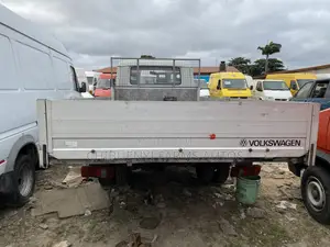 Volkswagen LT 2000 White