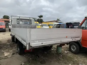 Volkswagen LT 2000 White