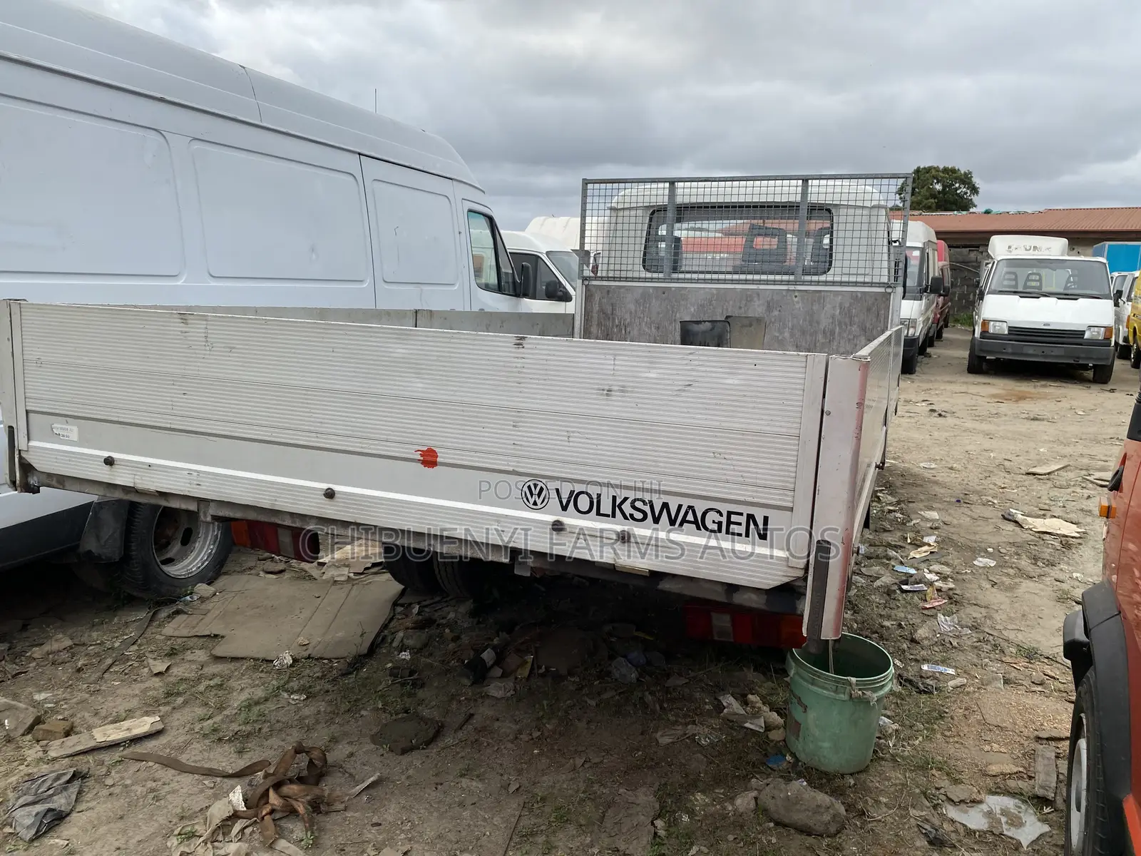 Volkswagen LT 2000 White