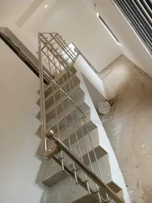 Article Staircase