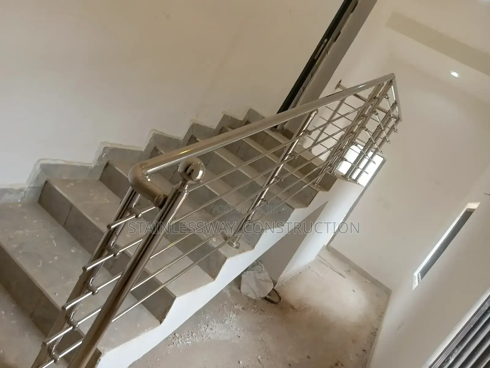 Article Staircase