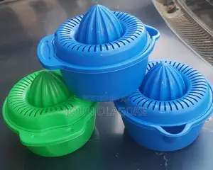 Manual Juice Extractor Containers