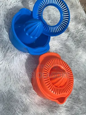 Manual Juice Extractor Containers