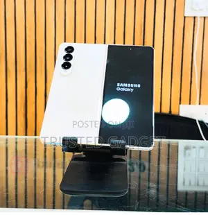 New Samsung Galaxy Fold 512 GB White
