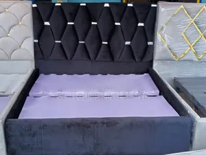 Bed Frame All Round Padded 4x6ft