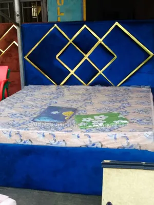 Bed Frame With Mattress 6x6ft