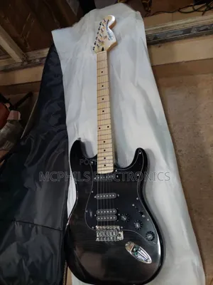 Fender STRATOCASTER Lead Guitar